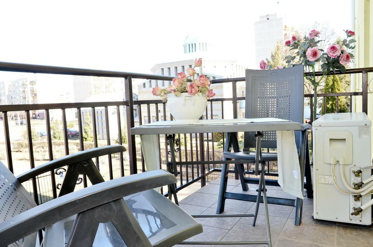 Romantic Apartman Hajduszoboszlo Luaran gambar